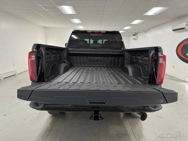 2026 GMC Sierra Heavy Duty 5th Gen - Image 8 of 21