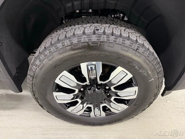 2026 GMC Sierra Heavy Duty 5th Gen - Image 4 of 21