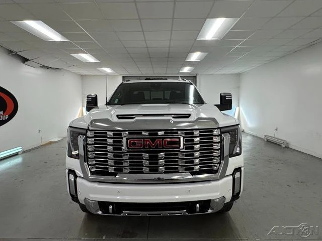 2026 GMC Sierra Heavy Duty 5th Gen - Image 2 of 18