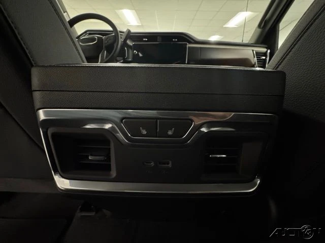 2026 GMC Sierra Heavy Duty 5th Gen - Image 11 of 18
