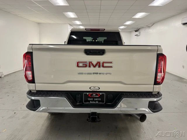 2026 GMC Sierra Heavy Duty 5th Gen - Image 7 of 12