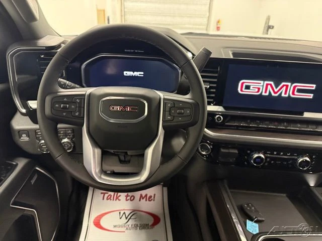 2026 GMC Sierra Heavy Duty 5th Gen - Image 18 of 21