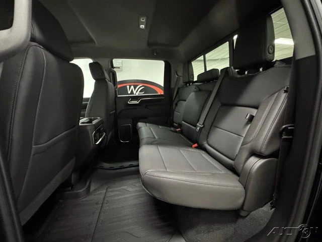 2026 GMC Sierra Heavy Duty 5th Gen - Image 9 of 18