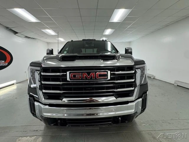 2026 GMC Sierra Heavy Duty 5th Gen - Image 2 of 18