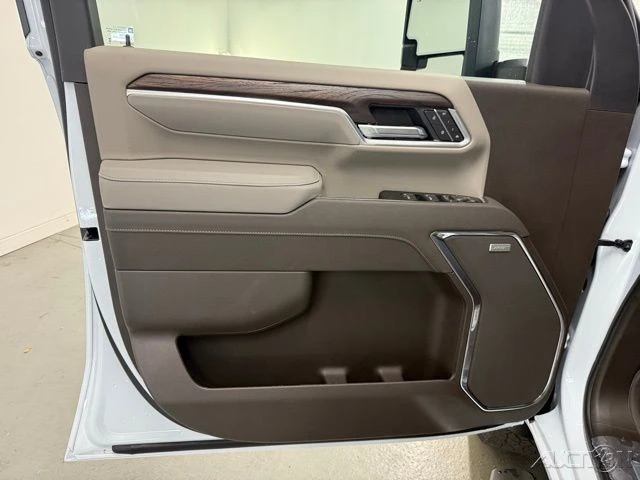 2026 GMC Sierra Heavy Duty 5th Gen - Image 13 of 21