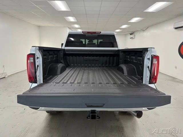 2026 GMC Sierra Heavy Duty 5th Gen - Image 8 of 21
