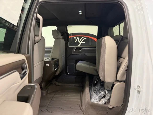 2026 GMC Sierra Heavy Duty 5th Gen - Image 16 of 21