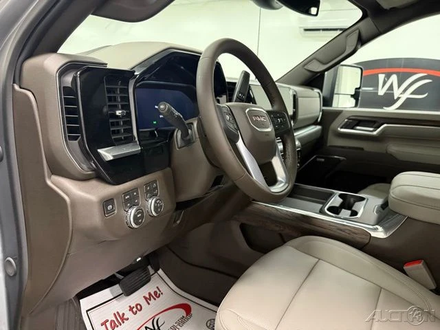 2026 GMC Sierra Heavy Duty 5th Gen - Image 12 of 21