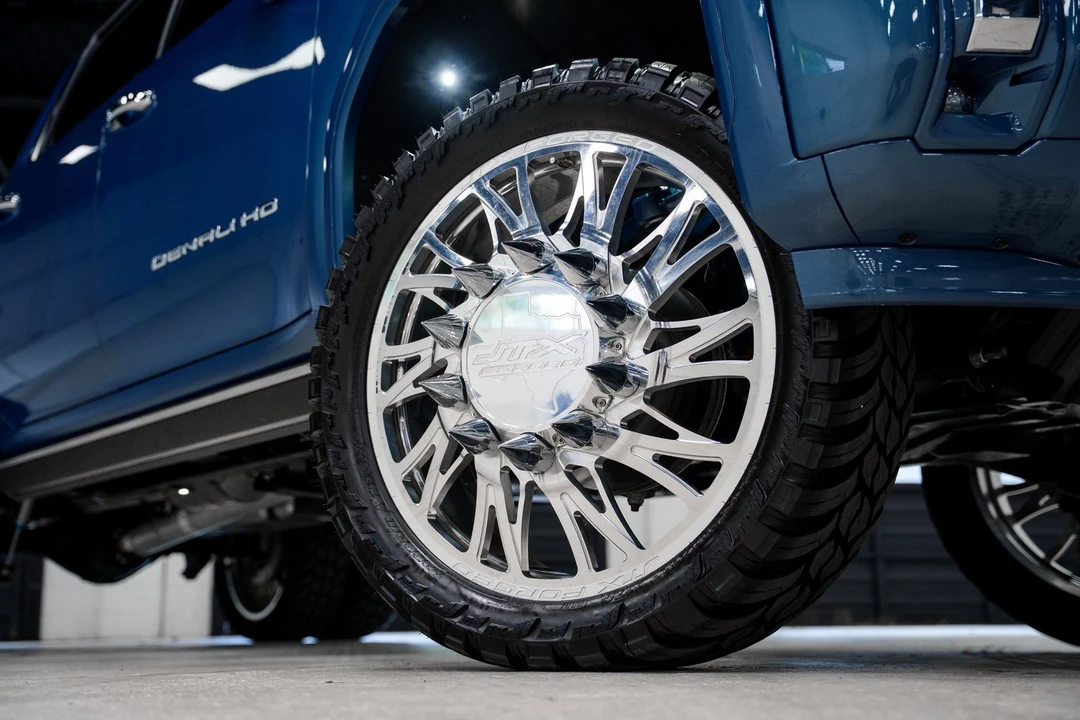 2026 GMC Sierra Heavy Duty 5th Gen - Image 7 of 31
