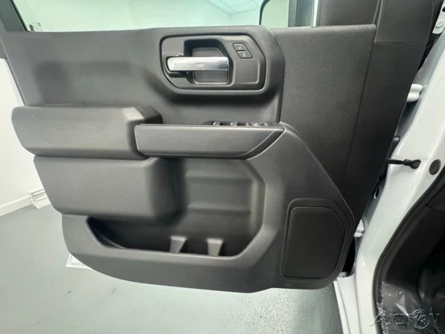 2026 GMC Sierra Heavy Duty 5th Gen - Image 13 of 18