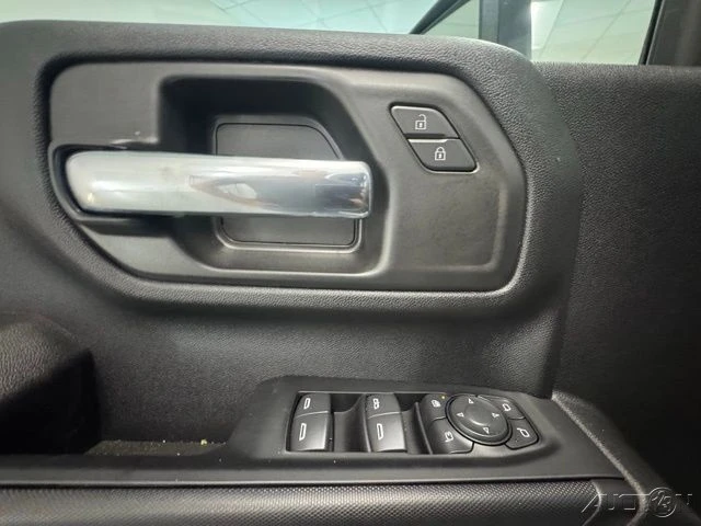 2026 GMC Sierra Heavy Duty 5th Gen - Image 14 of 18