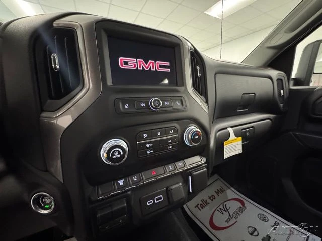 2026 GMC Sierra Heavy Duty 5th Gen - Image 15 of 17
