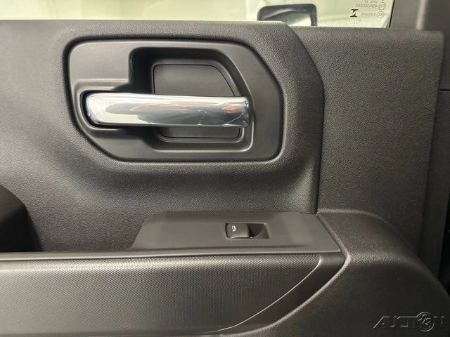 2026 GMC Sierra Heavy Duty 5th Gen - Image 7 of 15