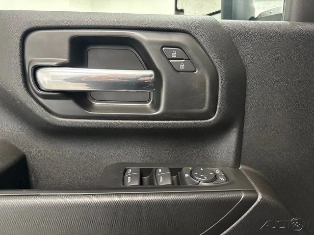 2026 GMC Sierra Heavy Duty 5th Gen - Image 12 of 15