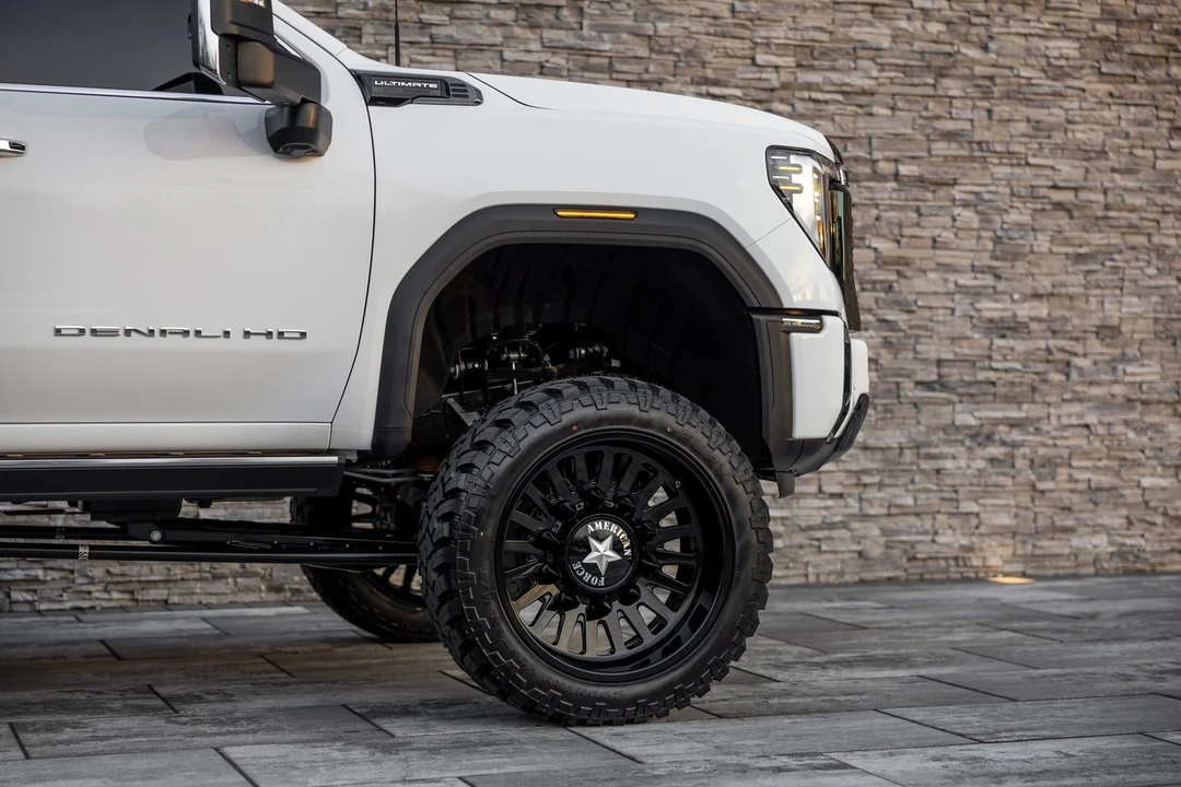 2026 GMC Sierra 5th Gen - Image 12 of 21