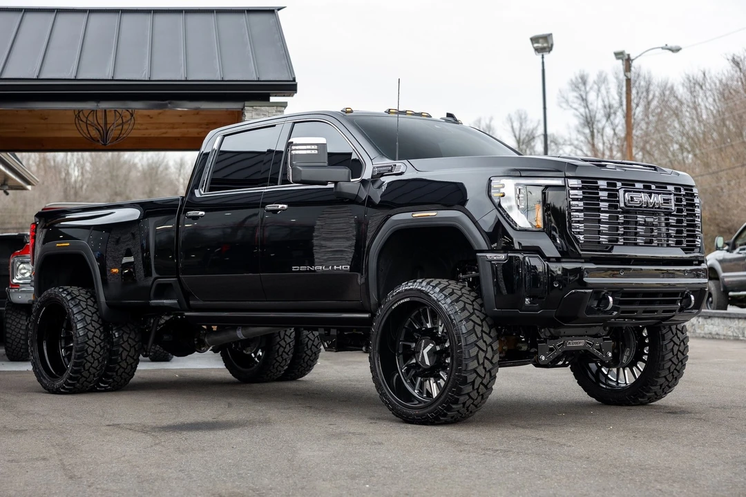 2026 GMC Sierra 5th Gen - Image 12 of 21