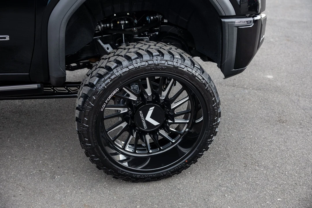 2026 GMC Sierra 5th Gen - Image 19 of 21