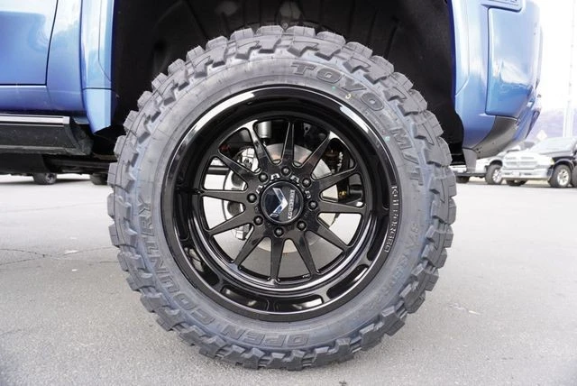 2026 GMC Sierra Heavy Duty 5th Gen - Image 19 of 21