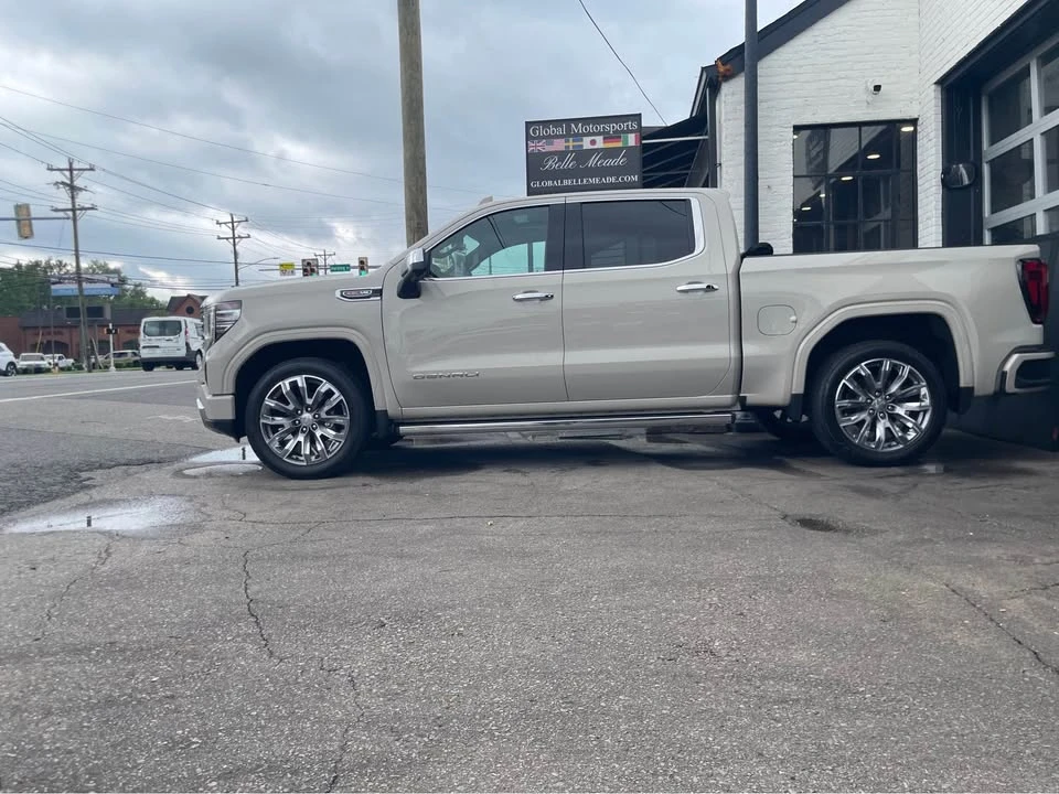 2026 GMC Sierra 5th Gen - Image 3 of 11