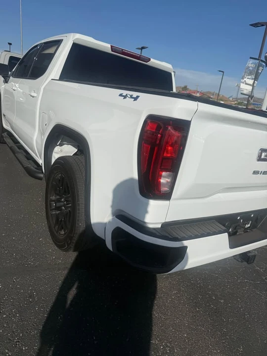 2026 GMC Sierra 5th Gen - Image 3 of 8