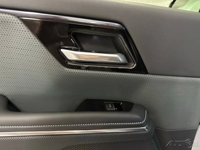 2026 GMC Sierra 5th Gen - Image 11 of 19