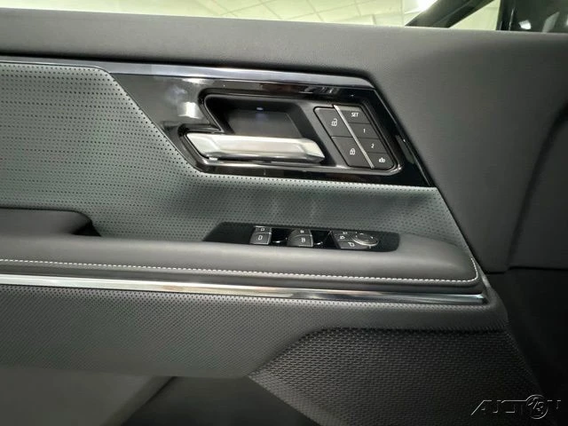 2026 GMC Sierra 5th Gen - Image 15 of 19
