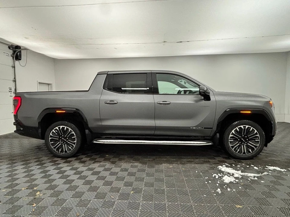 2026 GMC Sierra 5th Gen - Image 9 of 12
