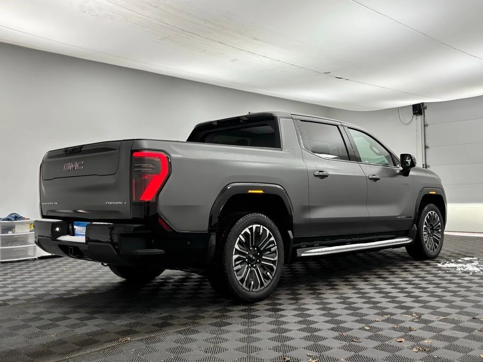 2026 GMC Sierra 5th Gen - Image 10 of 12