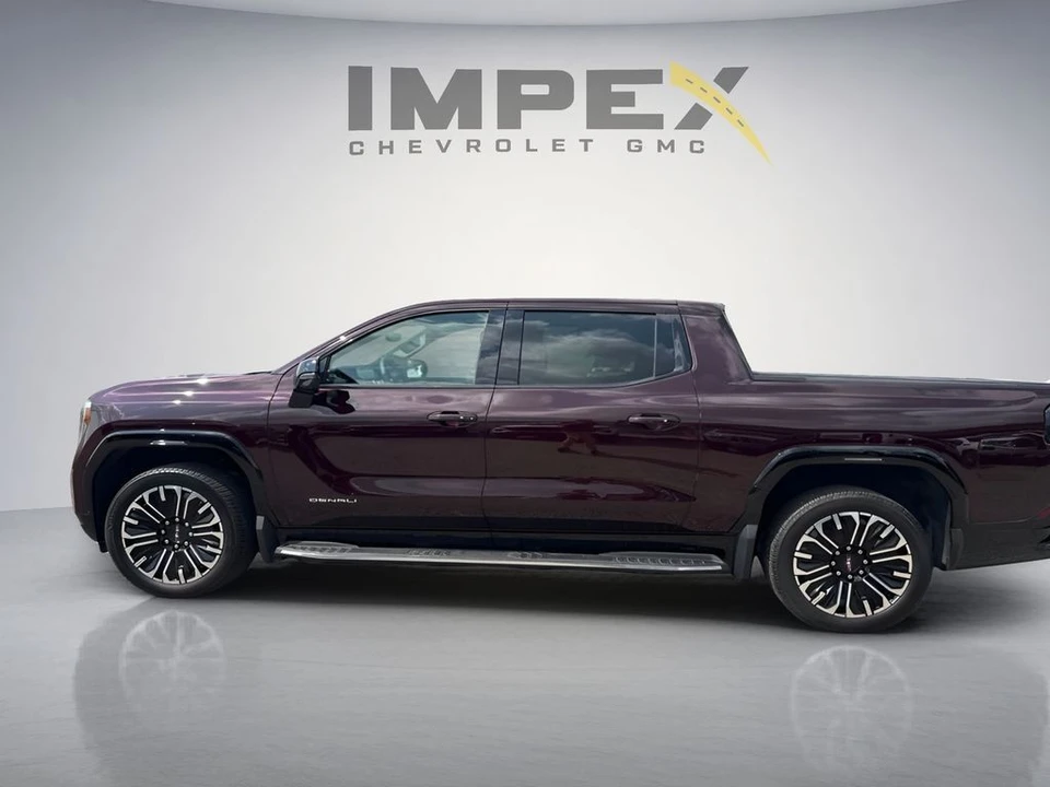 2026 GMC Sierra - Image 2 of 31