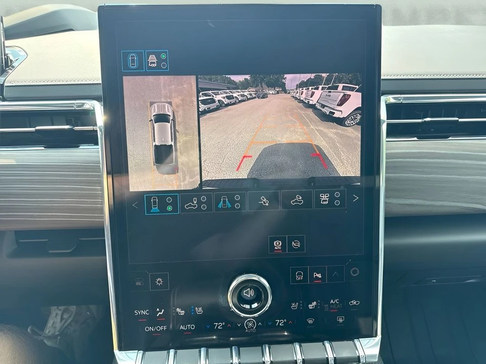 2026 GMC Sierra - Image 22 of 31