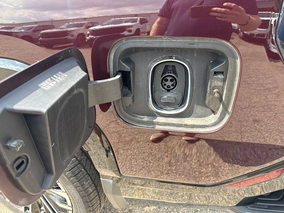 2026 GMC Sierra - Image 31 of 31