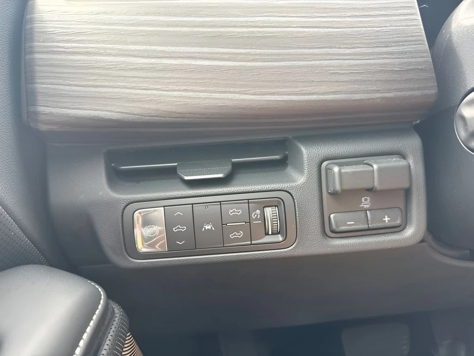 2026 GMC Sierra - Image 25 of 31