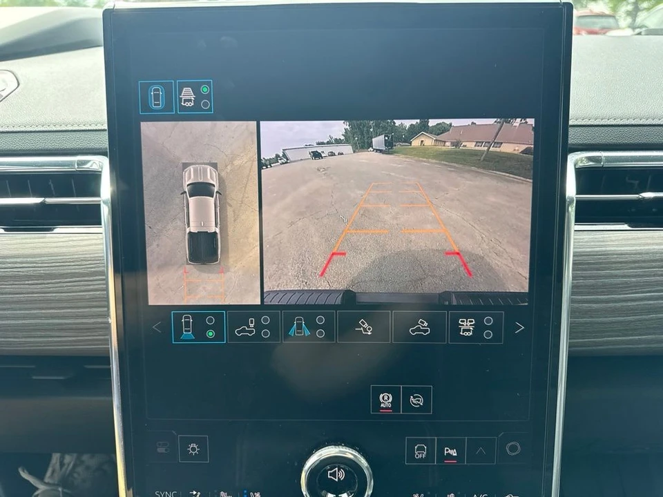 2026 GMC Sierra - Image 23 of 31