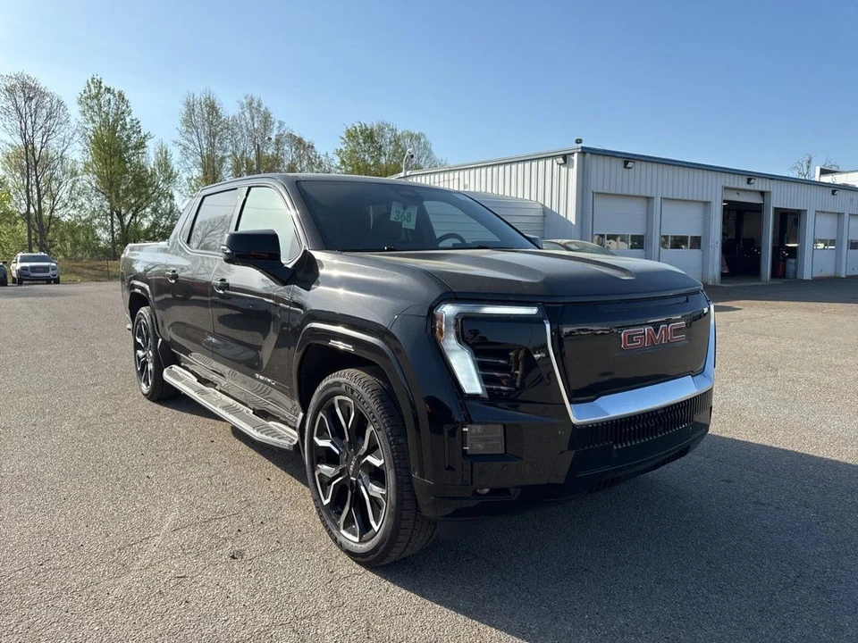 2026 GMC Sierra 5th Gen - Image 4 of 7