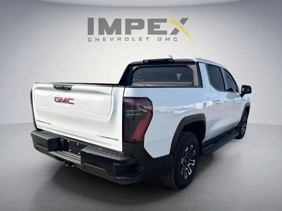 2026 GMC Sierra - Image 4 of 10