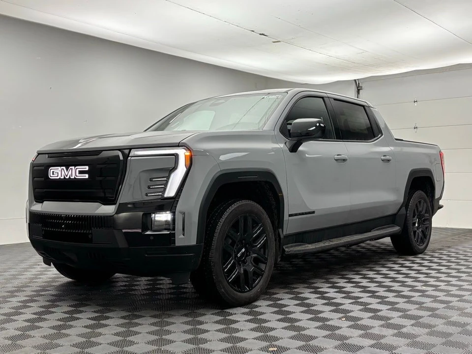 2026 GMC Sierra 5th Gen - Image 11 of 12