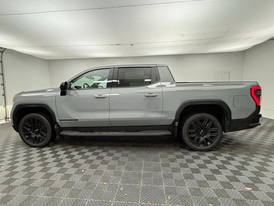 2026 GMC Sierra 5th Gen - Image 10 of 12
