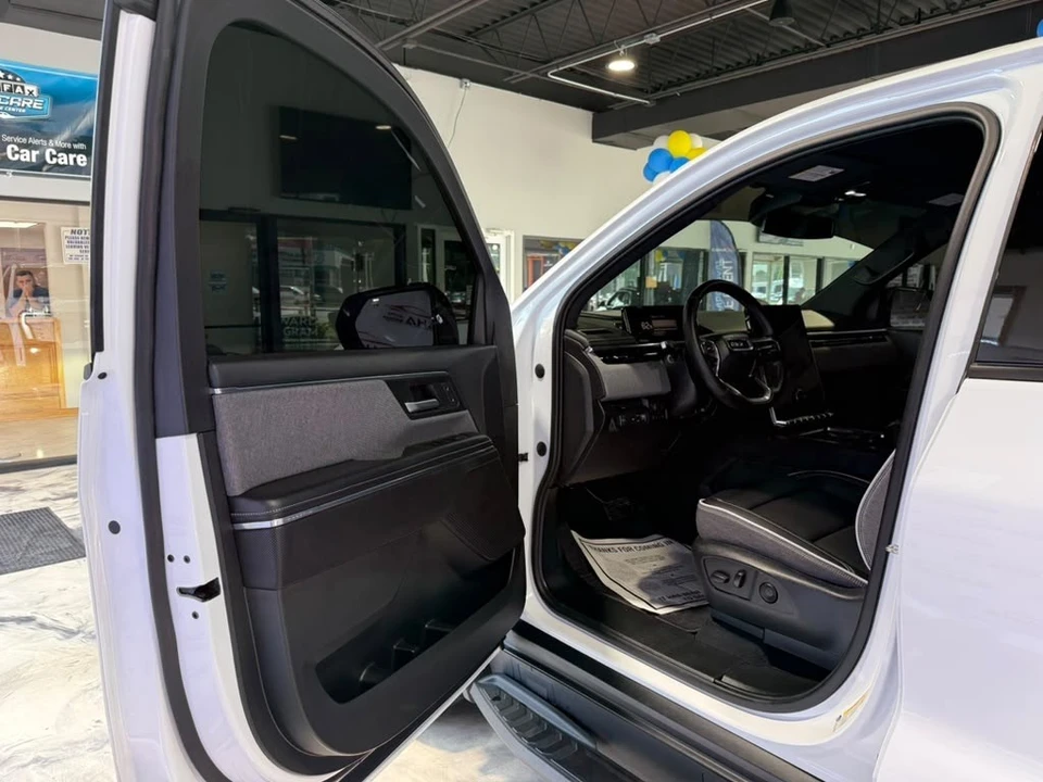 2026 GMC Sierra - Image 30 of 31