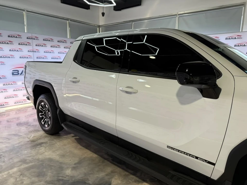 2026 GMC Sierra - Image 7 of 31
