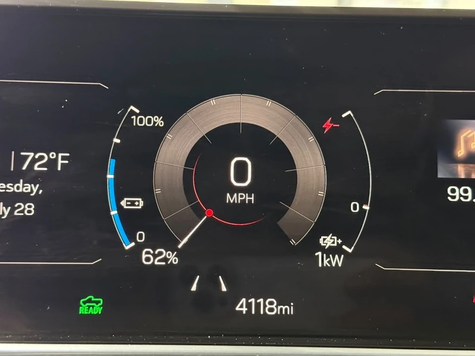 2026 GMC Sierra - Image 18 of 31