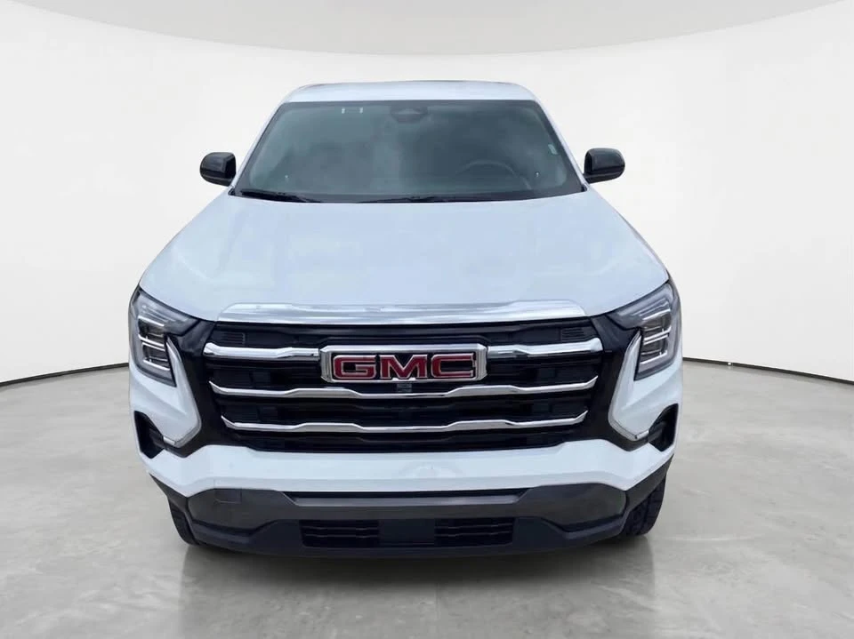 2026 GMC Terrain - Image 5 of 13