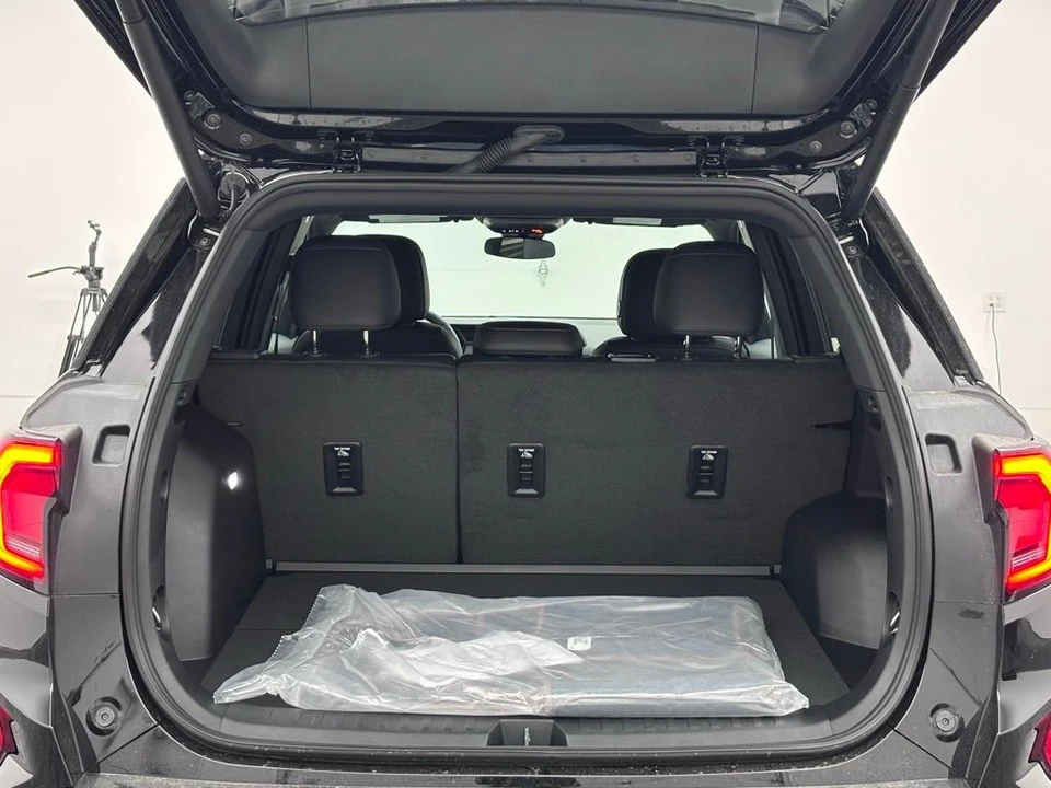 2026 GMC Terrain - Image 10 of 12