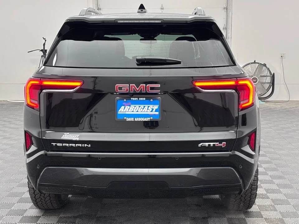 2026 GMC Terrain - Image 9 of 12