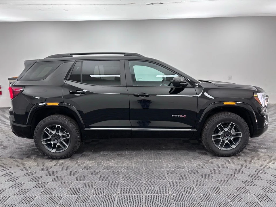 2026 GMC Terrain - Image 7 of 12