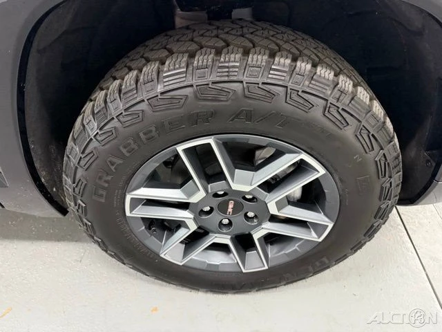 2026 GMC Terrain - Image 4 of 12
