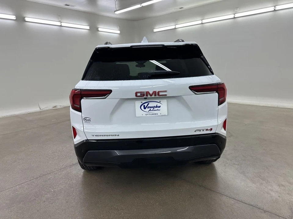 2026 GMC Terrain - Image 9 of 12