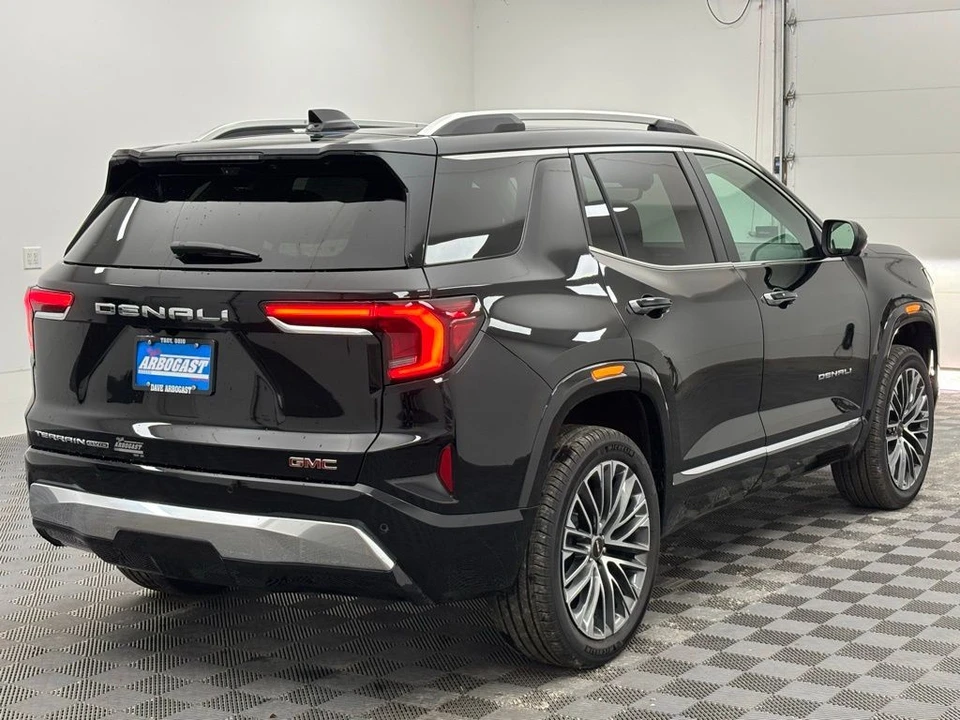 2026 GMC Terrain - Image 8 of 12