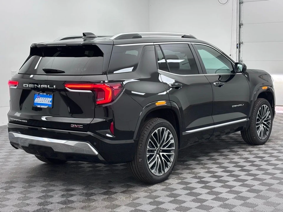 2026 GMC Terrain - Image 8 of 12
