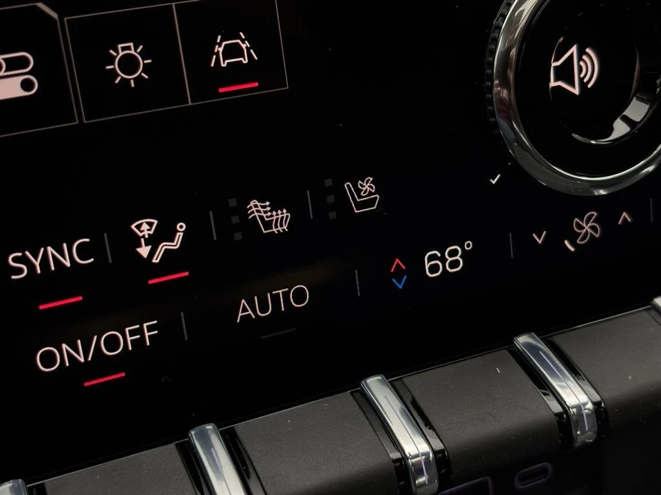 2026 GMC Terrain - Image 5 of 12