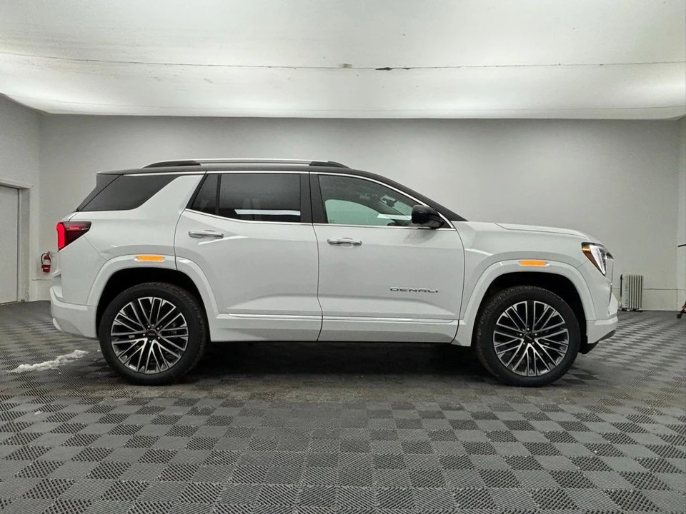 2026 GMC Terrain - Image 8 of 12